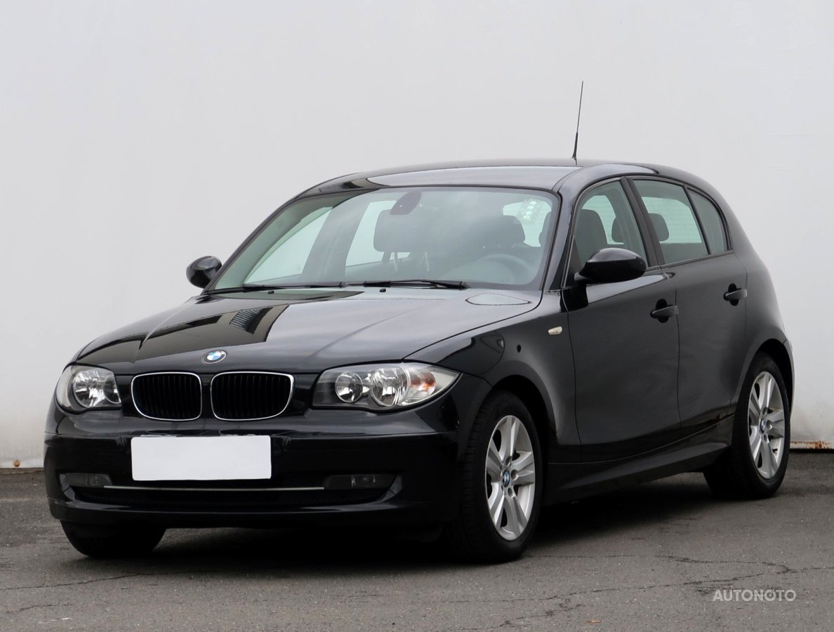 BMW 1, 2009 - pohled č. 3