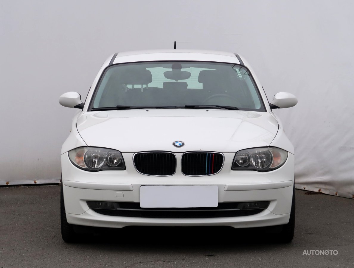 BMW 1, 2009 - pohled č. 2