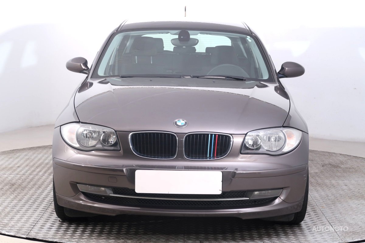 BMW 1, 2008 - pohled č. 2