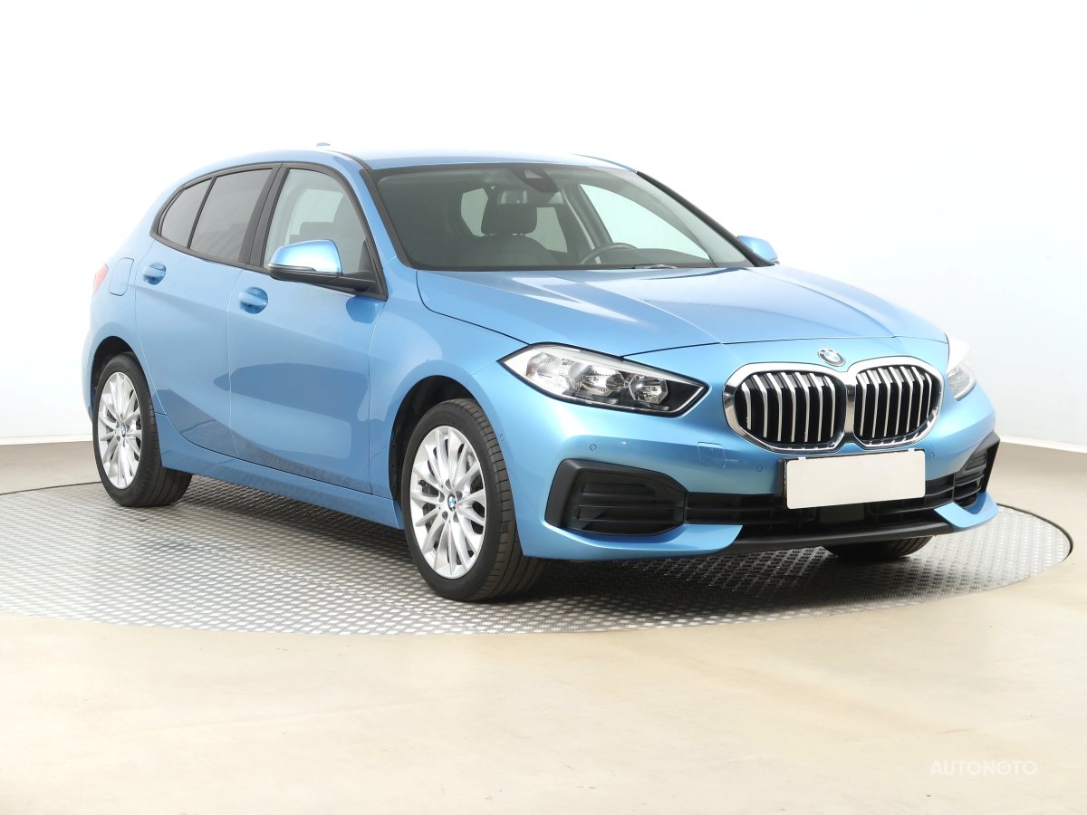 BMW 1, 2020 - celkový pohled