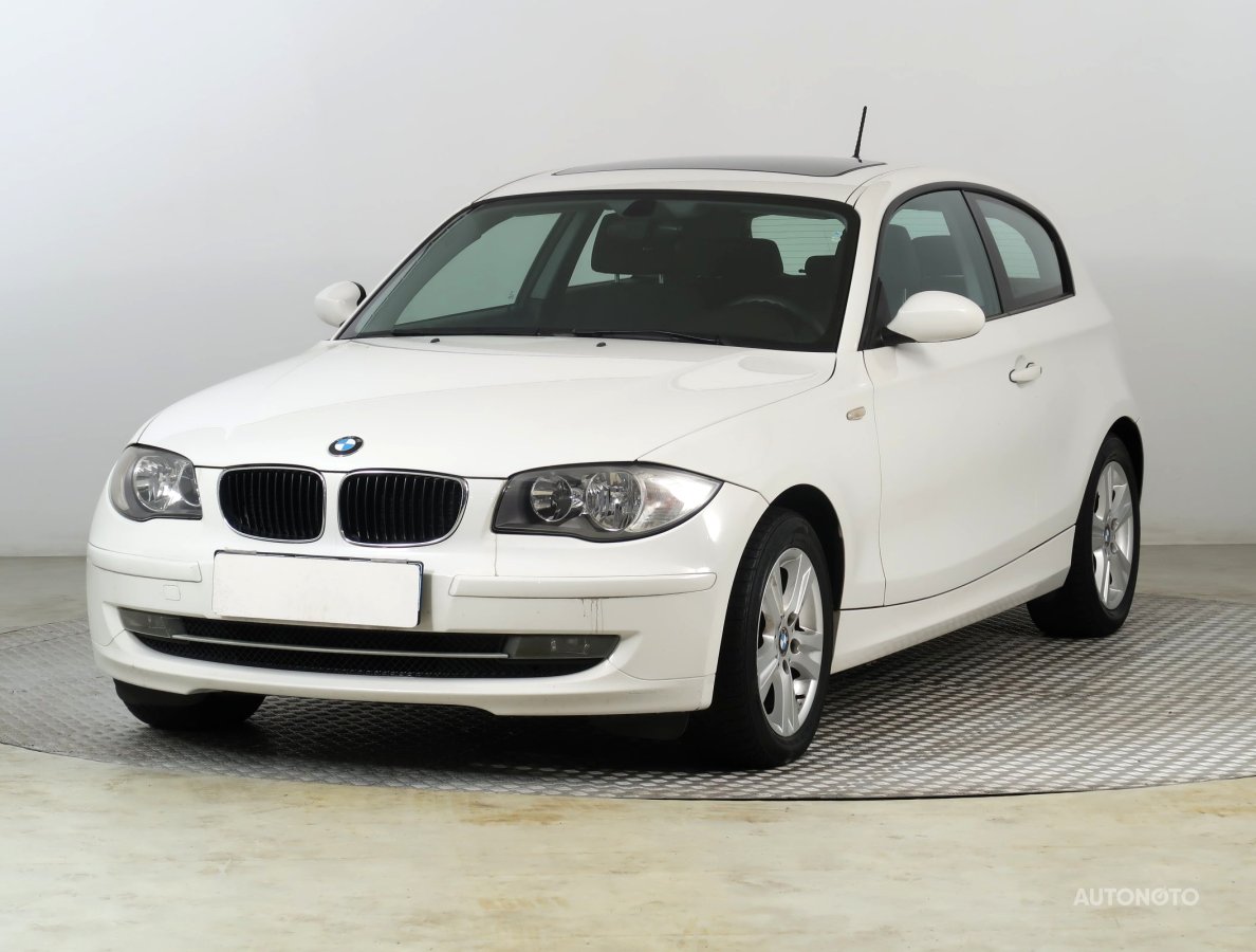 BMW 1, 2008 - pohled č. 3