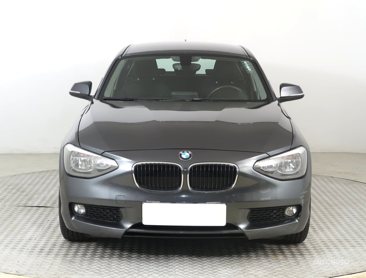 BMW 1, 2012 - pohled č. 2