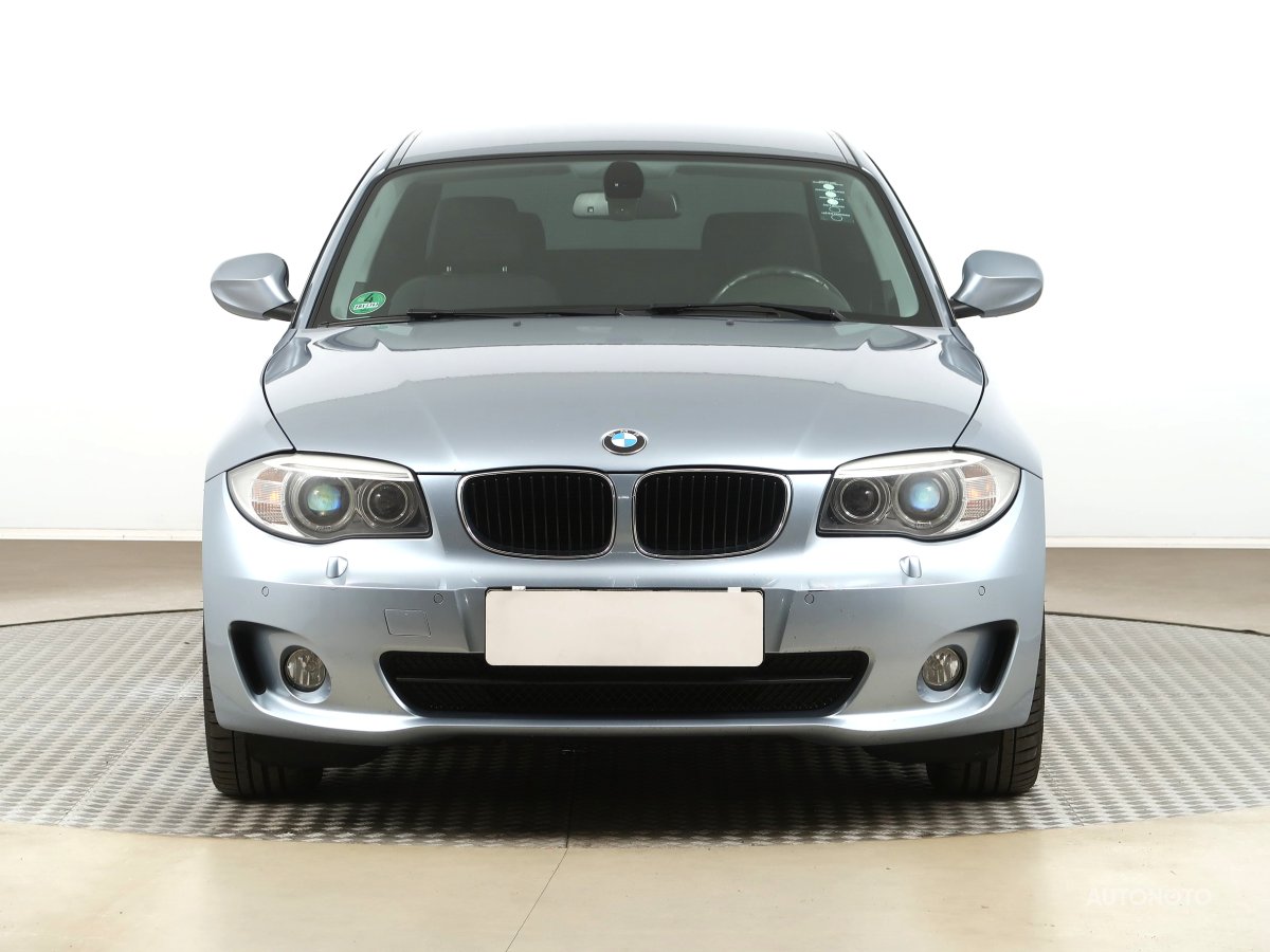 BMW 1, 2011 - pohled č. 2