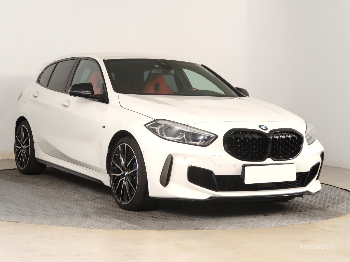BMW 1, 2020 - celkový pohled