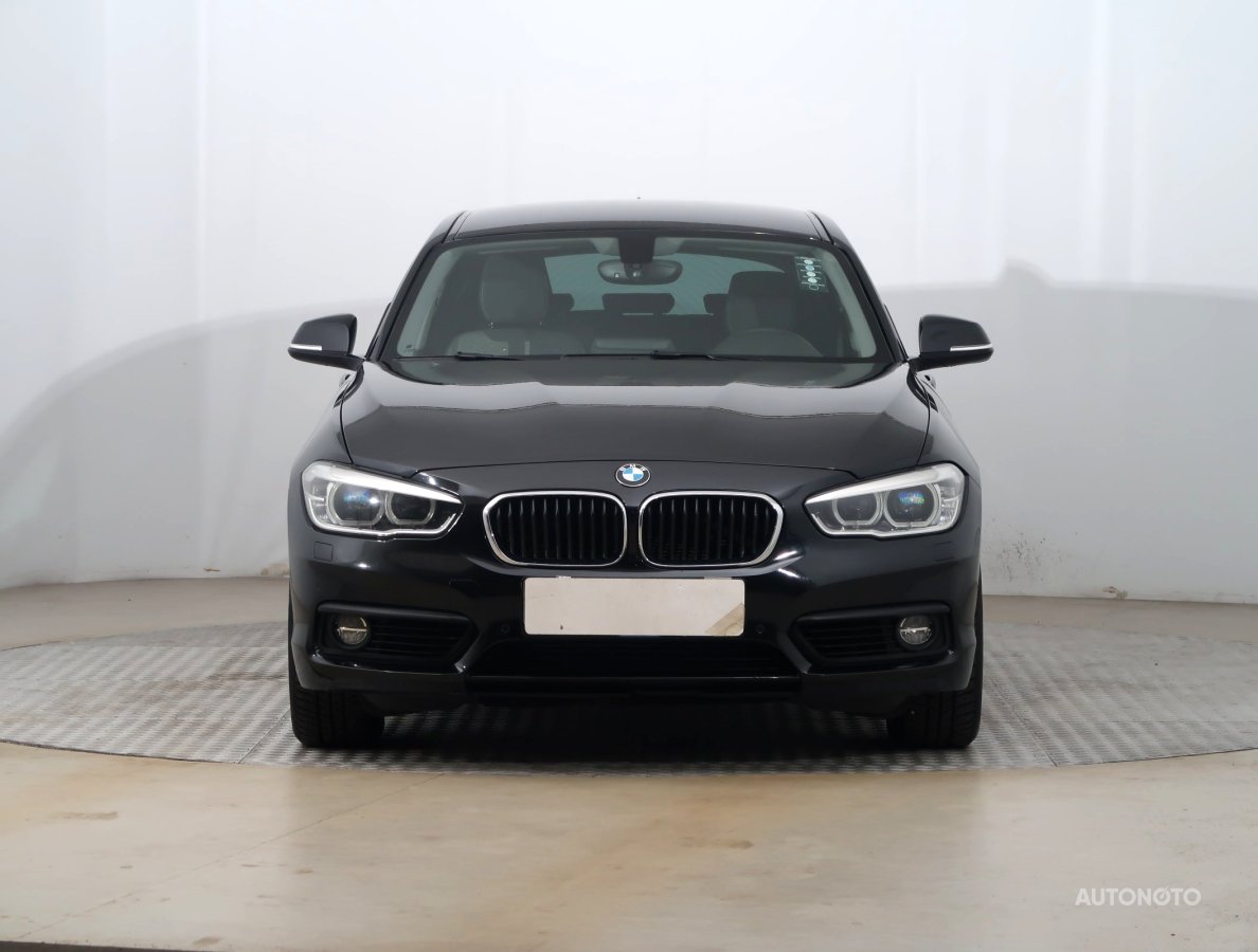 BMW 1, 2018 - pohled č. 2