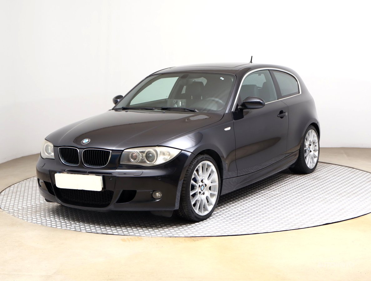 BMW 1, 2007 - pohled č. 3