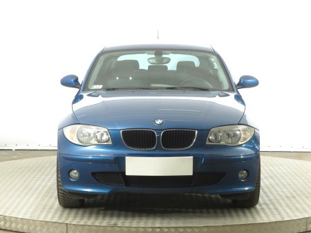 BMW 1, 2006 - pohled č. 2
