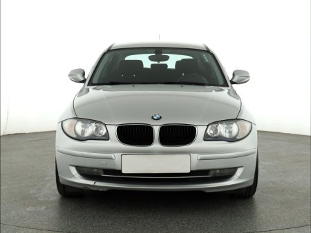BMW 1, 2011 - pohled č. 2