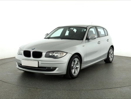 BMW 1, 2011 - pohled č. 3