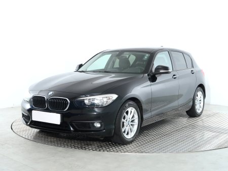 BMW 1, 2017 - pohled č. 3