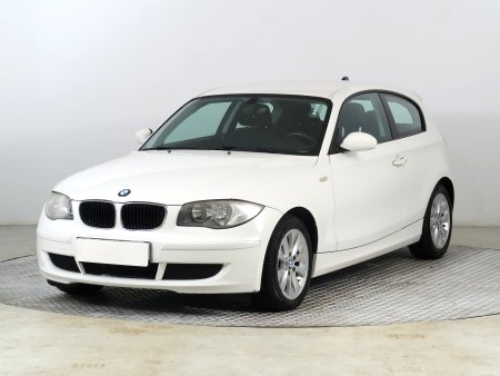 BMW 1, 2009 - pohled č. 3