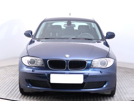 BMW 1, 2009 - pohled č. 2