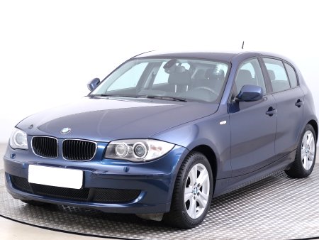 BMW 1, 2009 - pohled č. 3