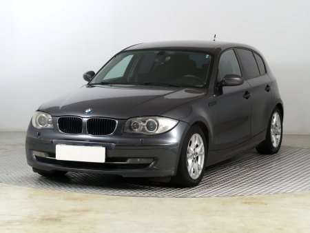 BMW 1, 2008 - pohled č. 3