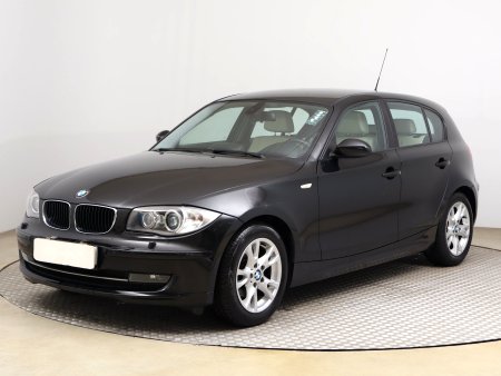 BMW 1, 2009 - pohled č. 3