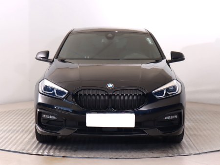 BMW 1, 2022 - pohled č. 2