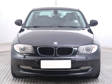 BMW 1, 2010 - pohled č. 2