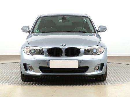 BMW 1, 2011 - pohled č. 2