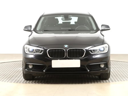 BMW 1, 2018 - pohled č. 2
