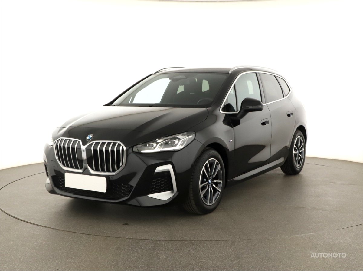 BMW 2 Active Tourer, 2024 - pohled č. 3