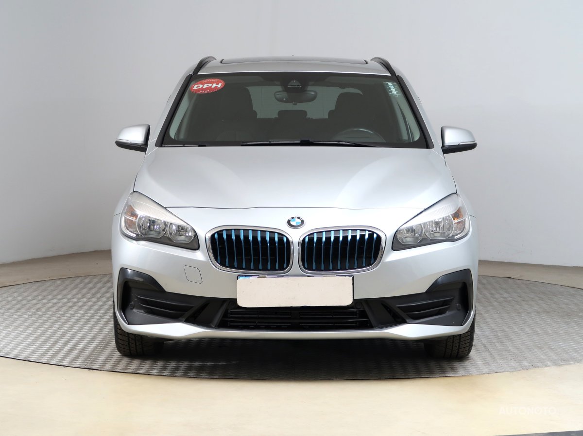 BMW 2 Active Tourer, 2018 - pohled č. 2