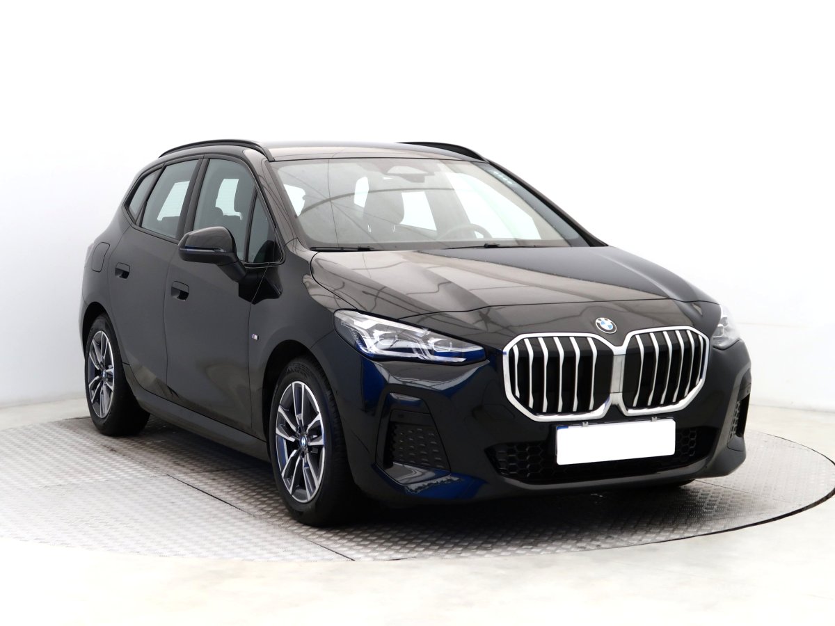 BMW 2 Active Tourer, 2022 - celkový pohled
