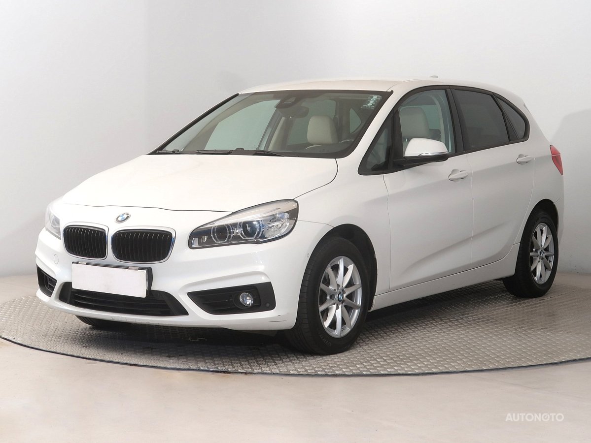 BMW 2 Active Tourer, 2016 - pohled č. 3