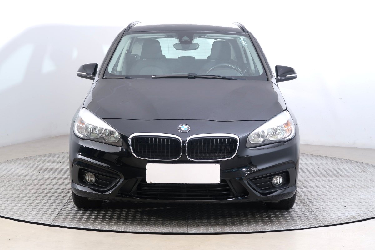 BMW 2 Active Tourer, 2017 - pohled č. 2