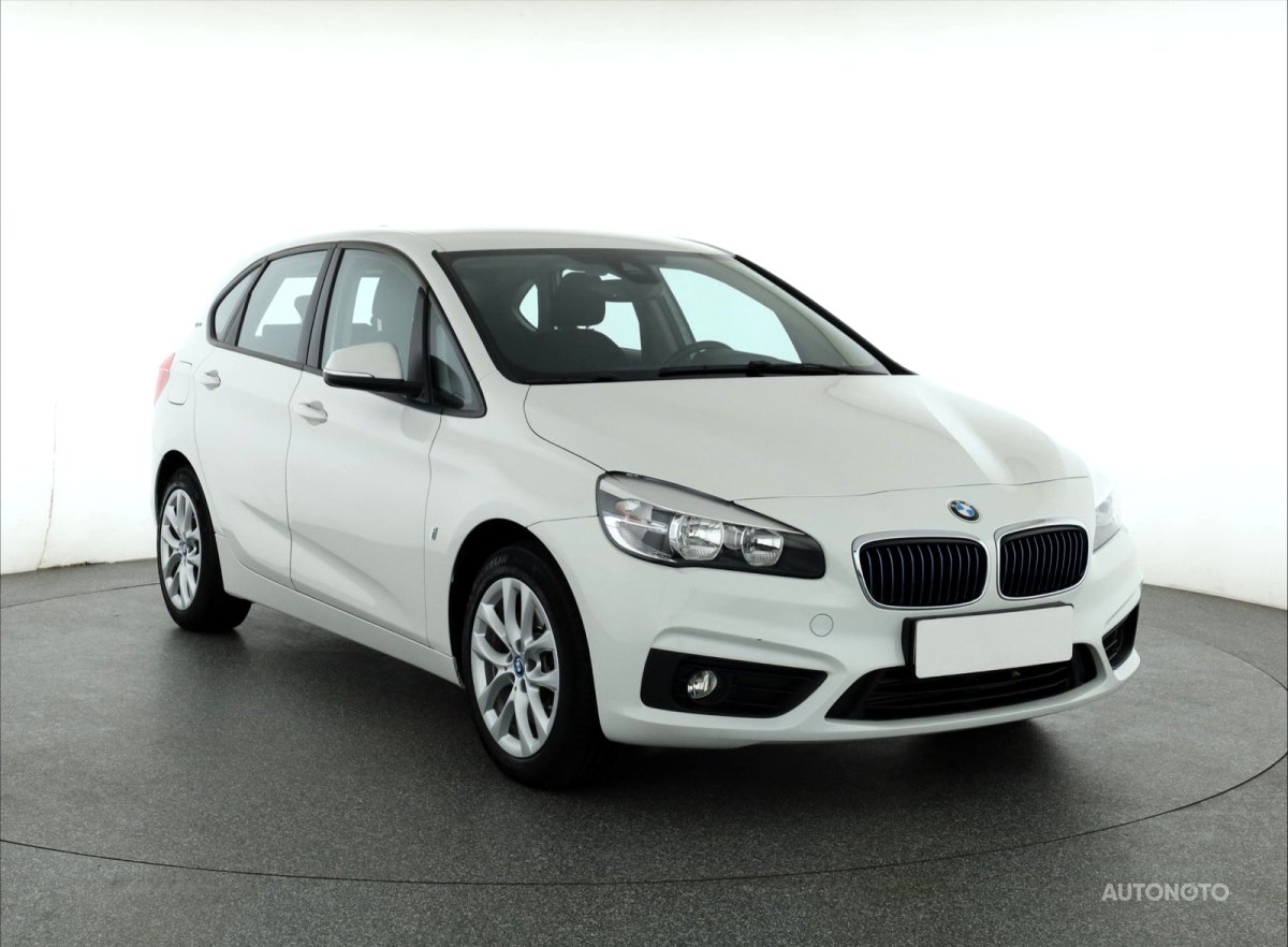 BMW 2 Active Tourer, 2017 - celkový pohled
