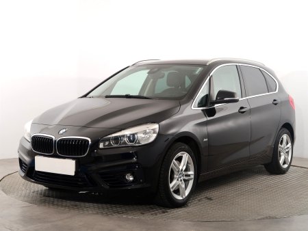BMW 2 Active Tourer, 2018 - pohled č. 3