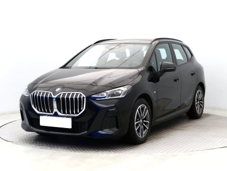 BMW 2 Active Tourer, 2022 - pohled č. 3