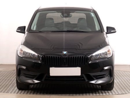 BMW 2 Active Tourer, 2018 - pohled č. 2