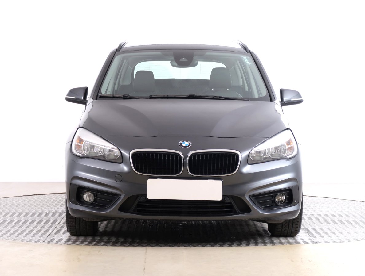 BMW 2 Gran Tourer, 2018 - pohled č. 2