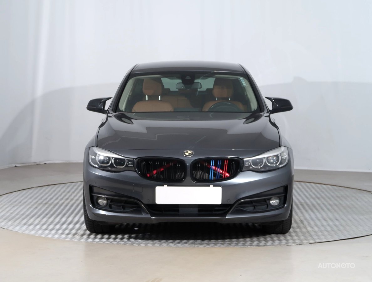 BMW 3GT, 2019 - pohled č. 2