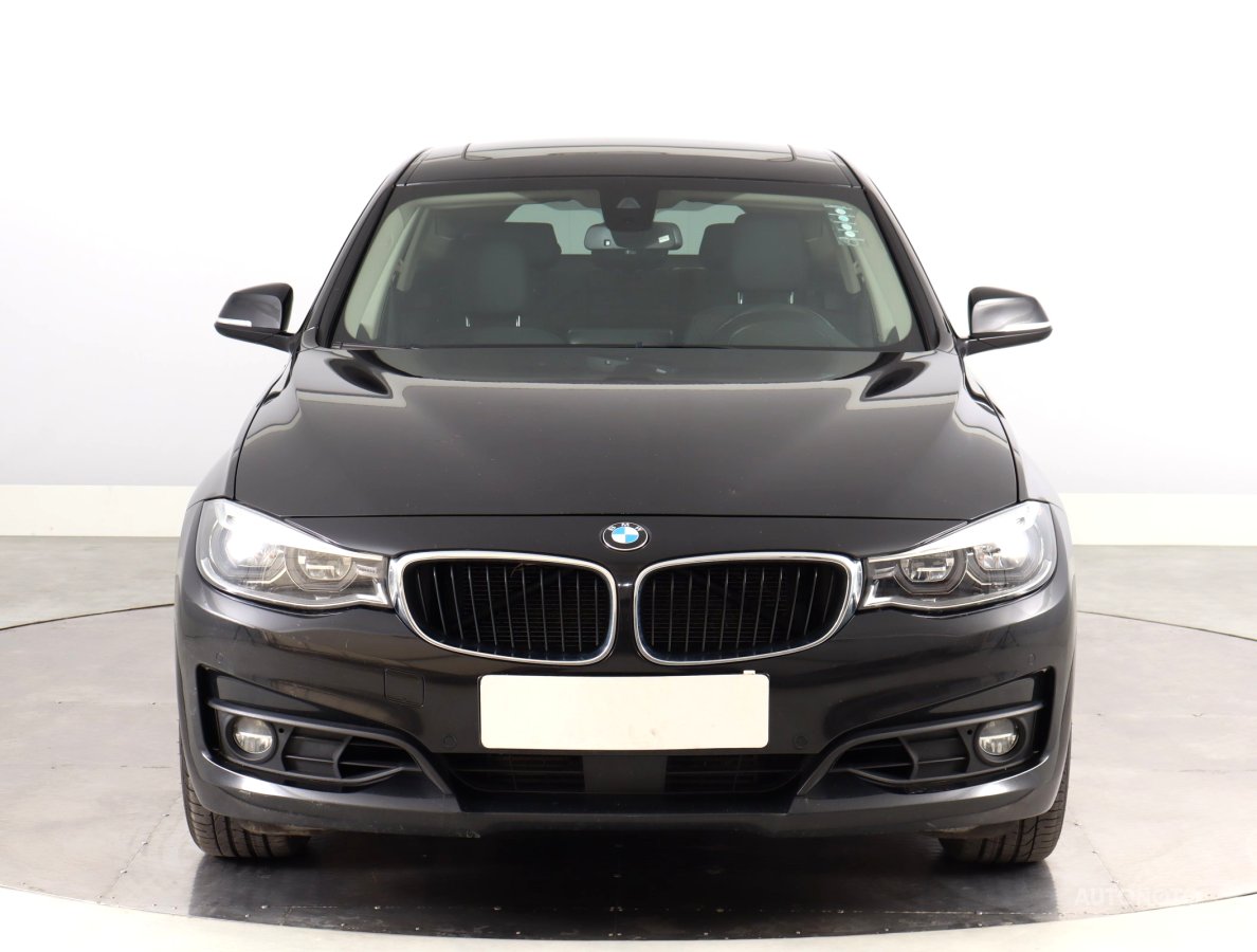 BMW 3GT, 2017 - pohled č. 2