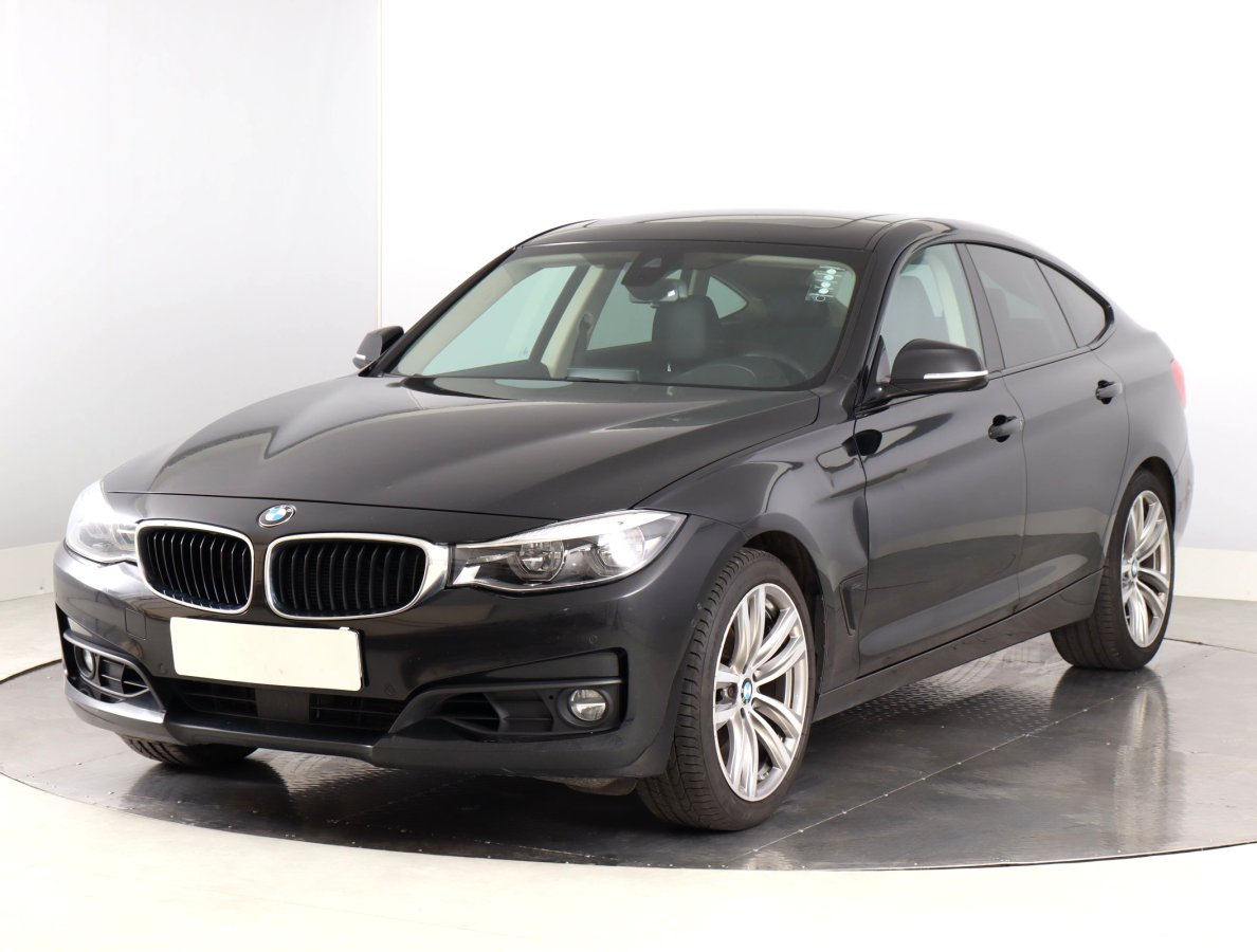 BMW 3GT, 2017 - pohled č. 3