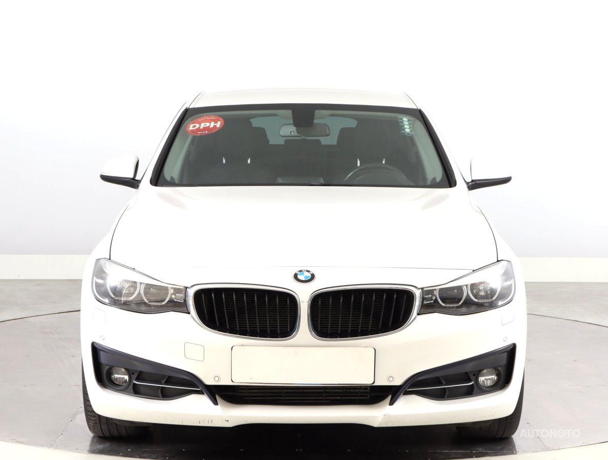 BMW 3GT, 2018 - pohled č. 2