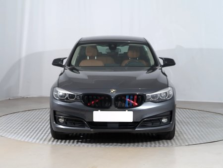 BMW 3GT, 2019 - pohled č. 2