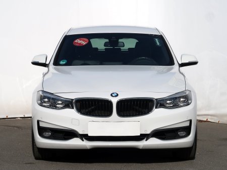 BMW 3GT, 2018 - pohled č. 2