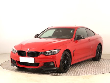 BMW 4, 2018 - pohled č. 3