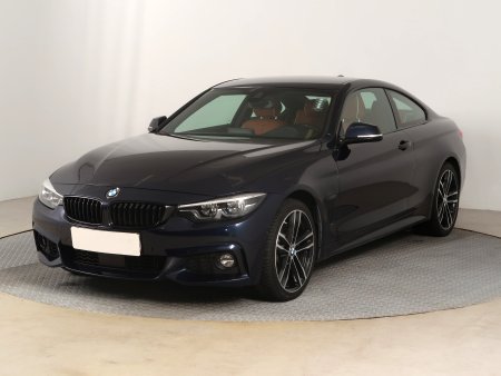 BMW 4, 2019 - pohled č. 3