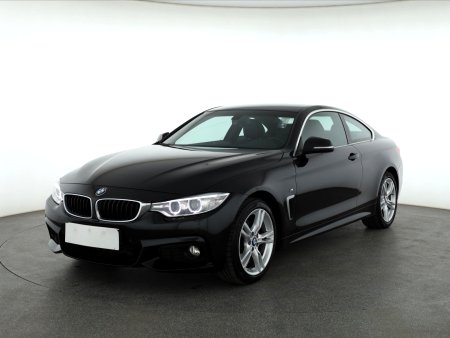 BMW 4, 2015 - pohled č. 3
