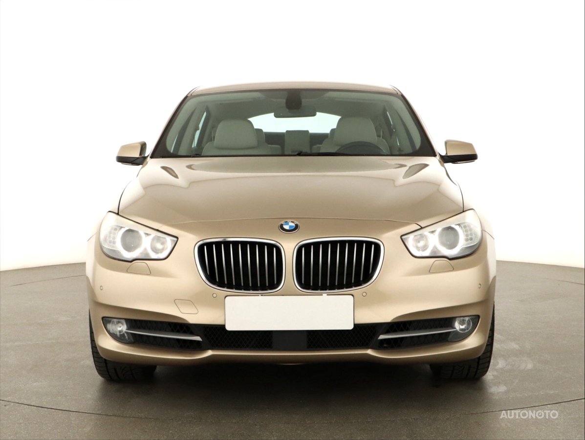 BMW 5GT, 2012 - pohled č. 2