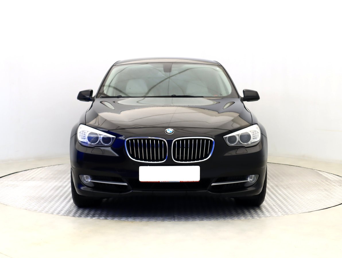 BMW 5GT, 2013 - pohled č. 2