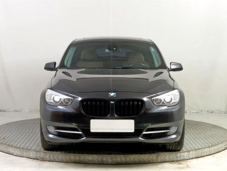 BMW 5GT, 2012 - pohled č. 2
