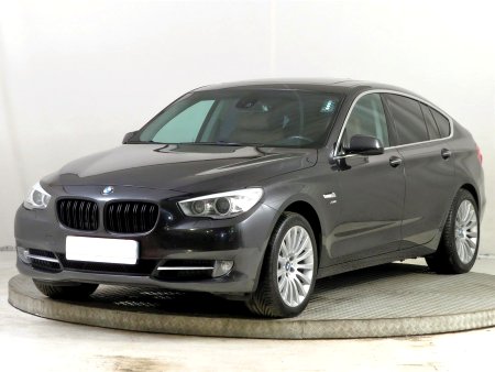 BMW 5GT, 2012 - pohled č. 3