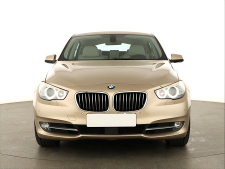 BMW 5GT, 2012 - pohled č. 2