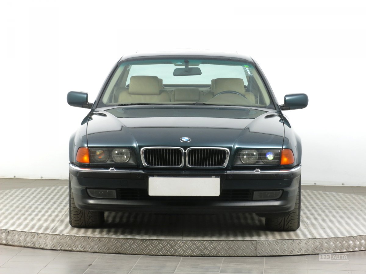 BMW 7, 1995 - pohled č. 2