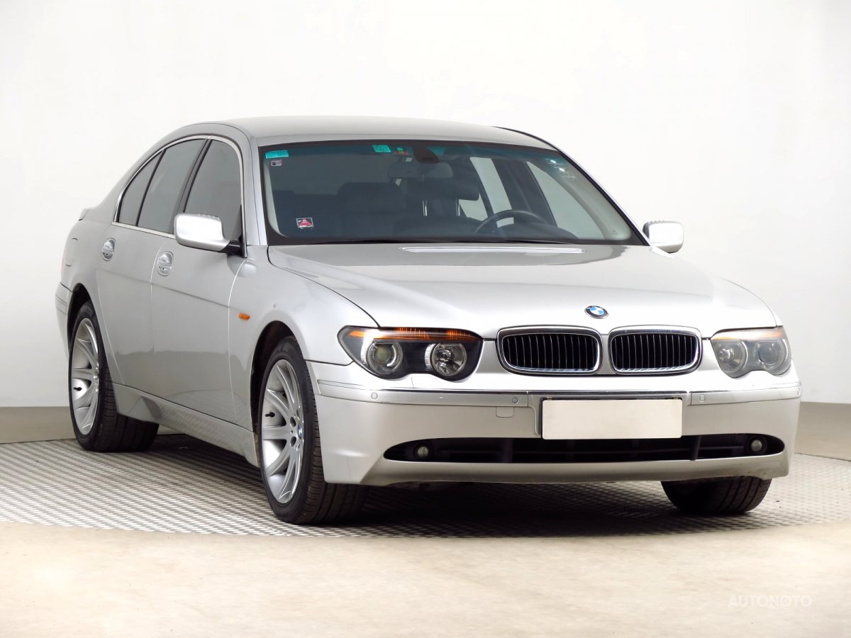 BMW 7, 2003 - celkový pohled