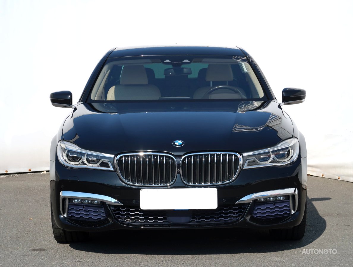 BMW 7, 2016 - pohled č. 2